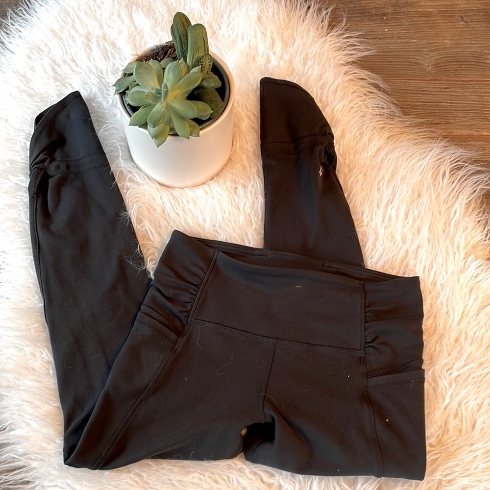 Ivivva ruched cropped leggings EUC Size 14